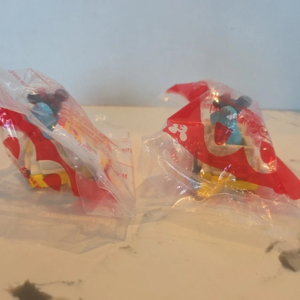 2 NEW‎ 2022 McDonald's Happy Meal Disney World 50th MINNIE MOUSE Toy #3